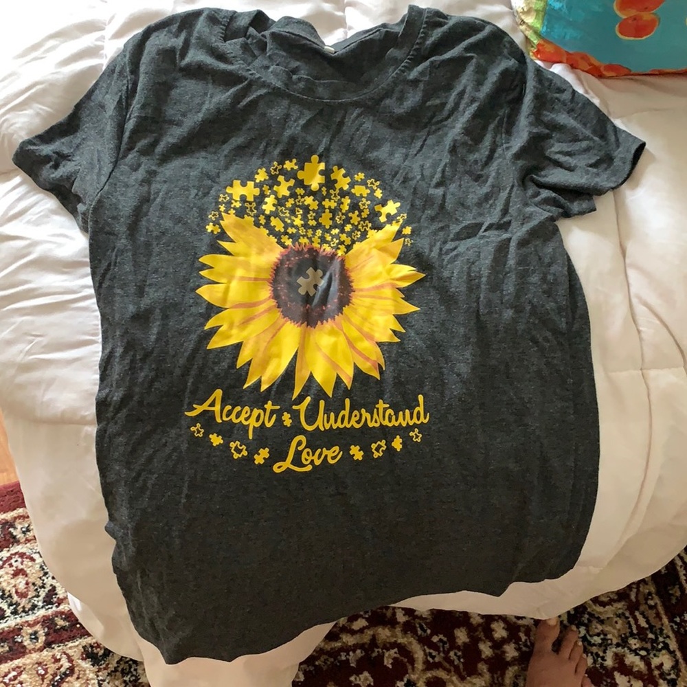 Autism awareness shirt. Dark grey. Size small.